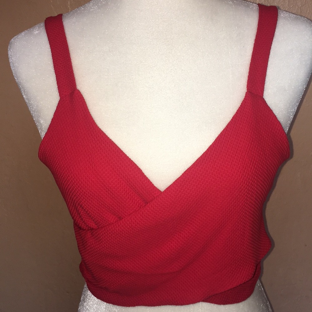 ⭐️✨3 for$20 ✨⭐️❤️Bebe crop top size large❤️ - Picture 5 of 9